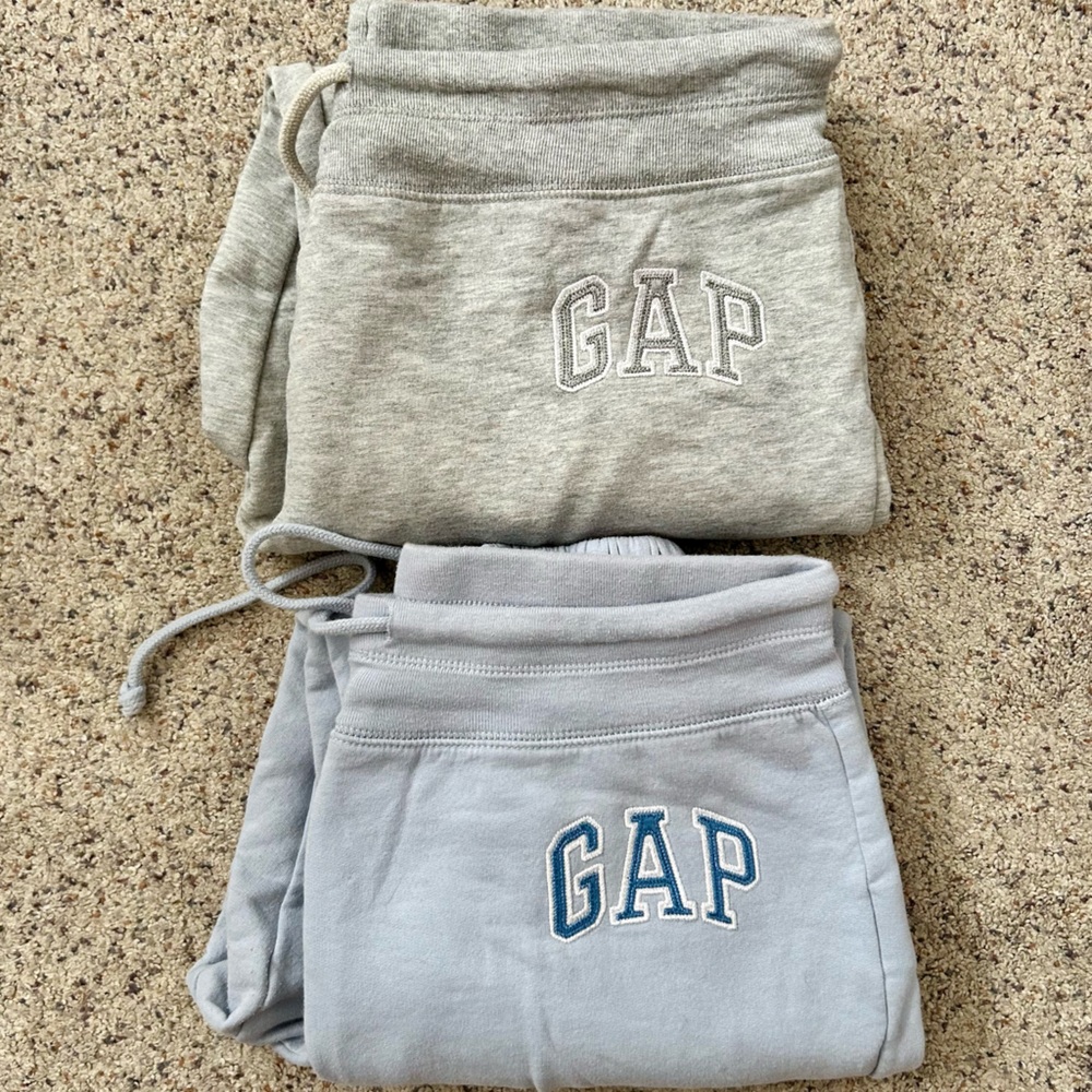 2 Gap Logo Fleece Joggers Bundle